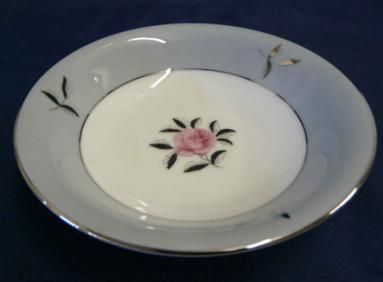 SEYEI FINE CHINA OF JAPAN BELLA MARIA PATTERN 2129 FRUIT BOWL  