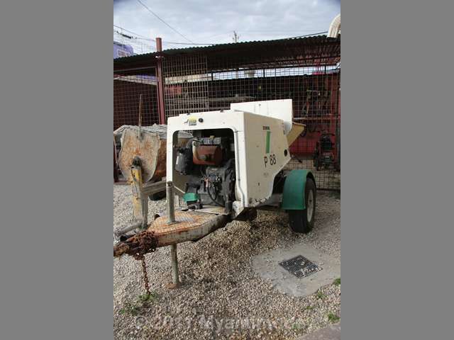 2006 SCHWING P88D PORTABLE CONCRETE PUMP DEUTZ ENGINE  