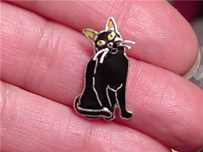 ENAMEL ON STERLING SILVER ZARAH DETAILED BLACK CAT CHARM  