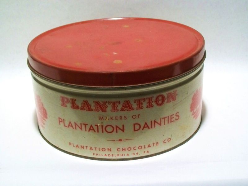 VINTAGE TIN PLANTATION CHOCOLATE Co.PHILADELPHIA Pa TIN  