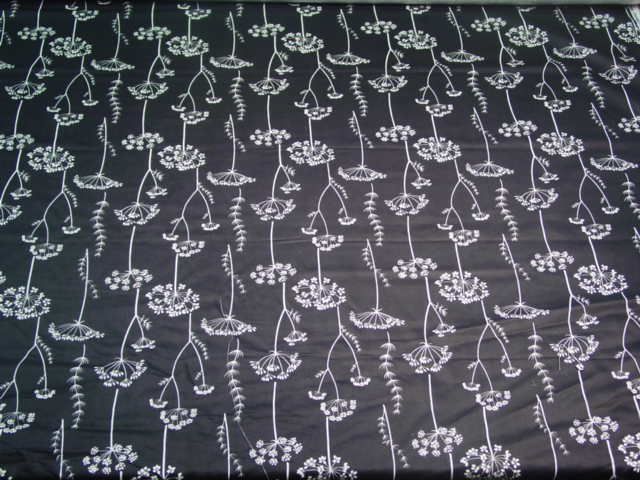 yds Waverly Simplicity Onyx Cotton Print Black White  