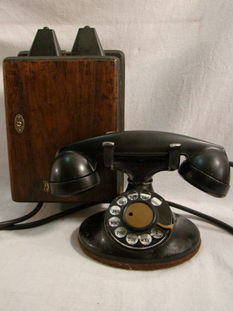 1930s Antique ART DECO Western Electric D1 202 Phone TELEPHONE & OAK 