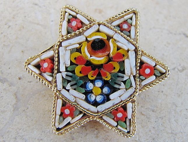 JUDAICA VINTAGE MICROMOSAIC STAR OF DAVID MAGEN DAVID BROOCH ITALY 