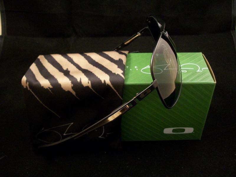 NEW OAKLEY SHAUN WHITE EDITION PLAINTIFF SUNGLASSES   POLARIZED  