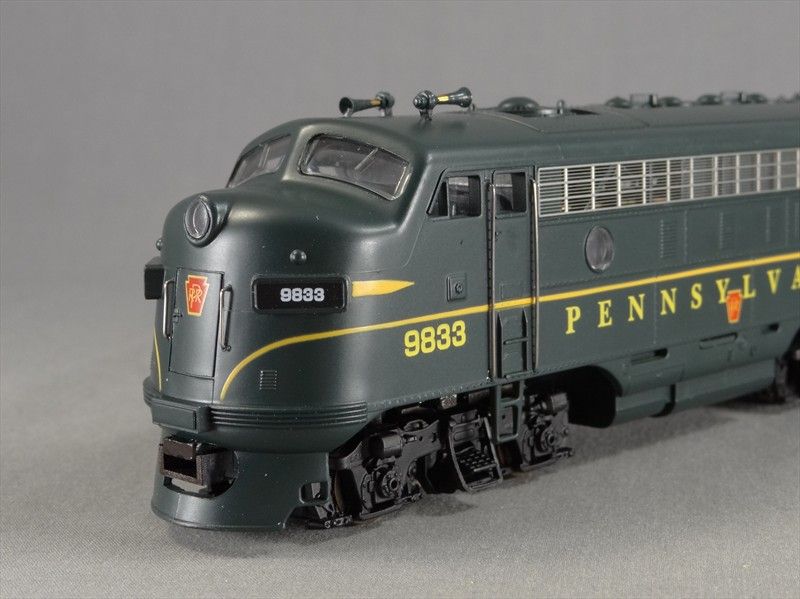 DTD HO SCALE MRC PLATINUM CB132 F7A PRR #9833 PENNSYLVANIA DIESEL 