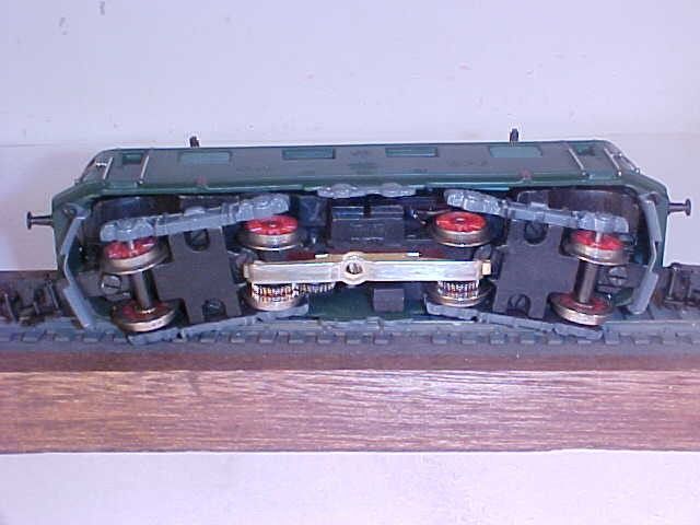 complete mint kit of a Southern Pacific ten wheeler steam engine 