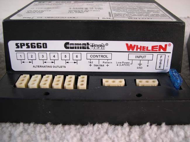 WHELEN SPS 660 POWER SUPPLY and 4 White clear Strobe Lights POLICE 