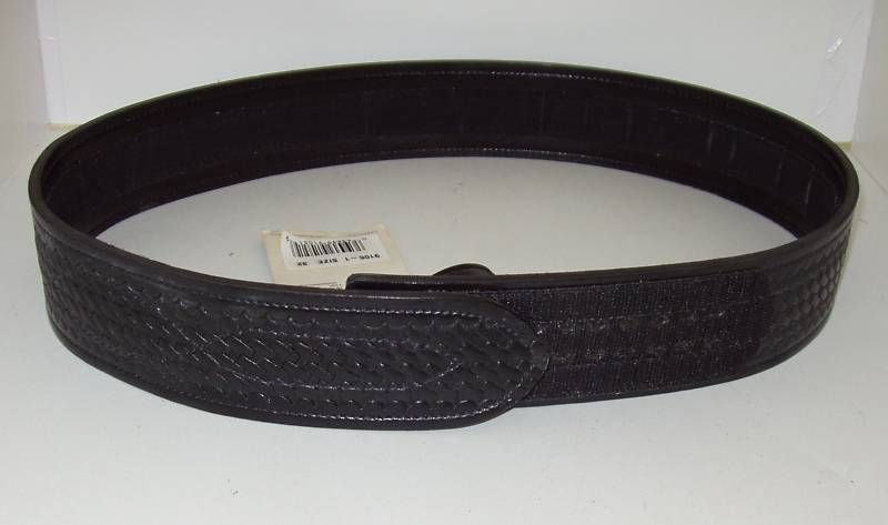 Uncle Mikes #9105 1 Sam Browne Non buckle Belt,Size 32  