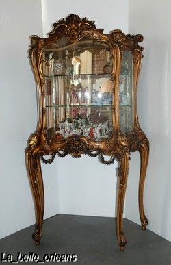 MAGNIFICENT 19TH LOUIS XV CARVED GILTWOOD VITRINE  