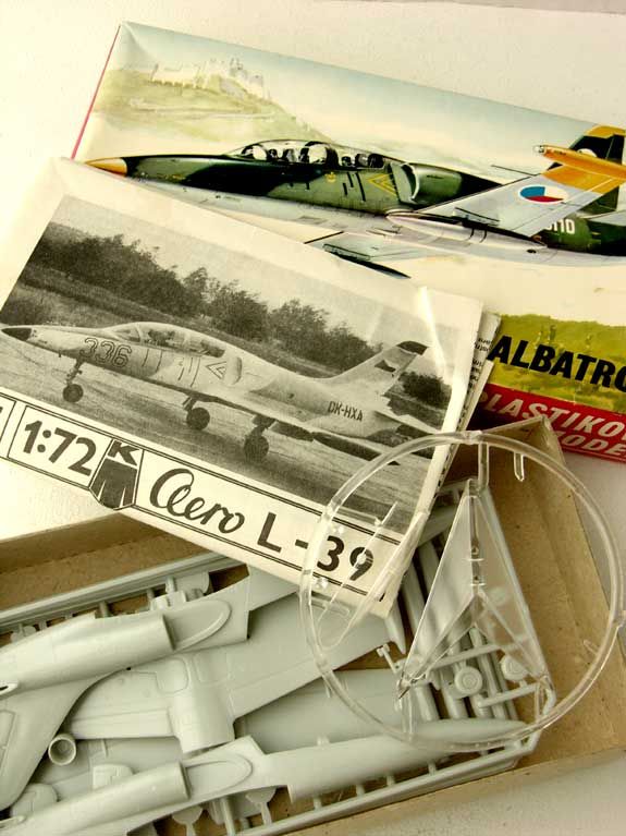 Made Czechoslovakia AERO L 39 ALBATROS Plane Photo PLASTIKOVY MODEL 1 