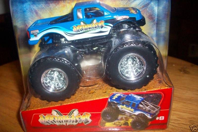 2006 MONSTER JAM HOT WHEELS TRUCK #8 ~ ANNIHILATOR ~  