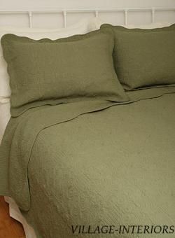 HOTEL SOLID SAGE GREEN MATELASSE TWIN COTTON QUILT SET  