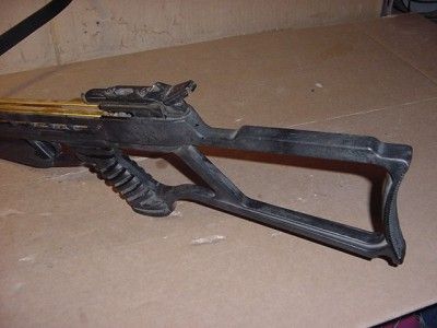 BARNETT RANGER VELOCI SPEED R GLASS CROSSBOW. THIS IS IN GOOD 