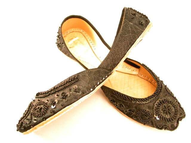 KHUSSA Indian Beaded Bollywood Flat Belly Dance Shoes 7  