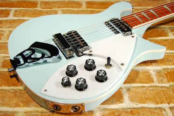 Rickenbacker 620 BLUEBOY