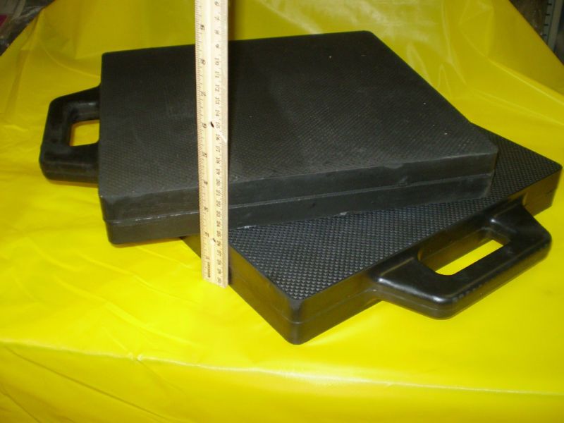 Crane Pads set of 2 14 x 14 x 2 NEW  