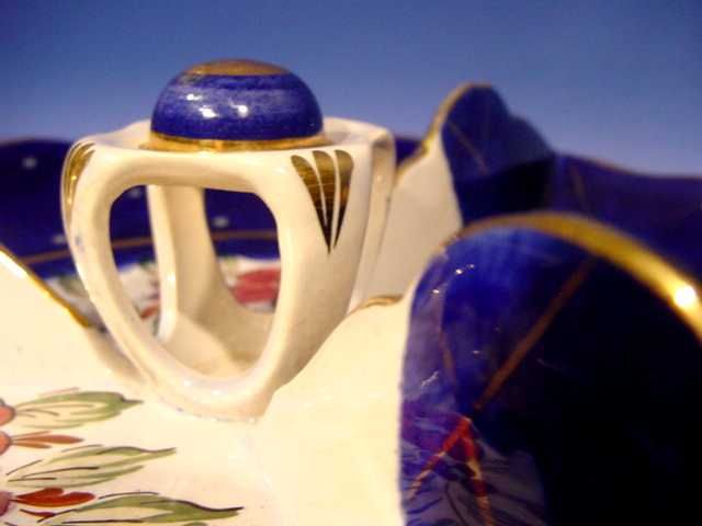 B256 Flowers on Cobalt Blue Tri Lobed Bowl FLORA GOUDA  