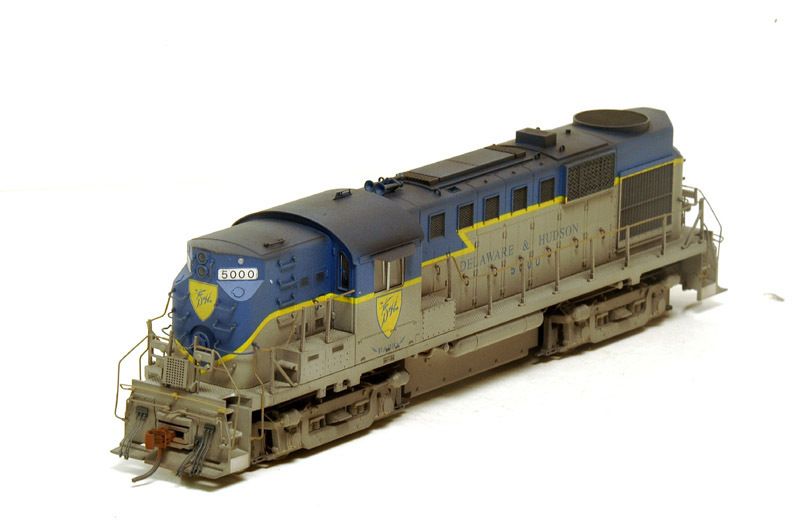 Custom Weathered Proto 1000 RS11 Delaware & Hudson #5000 with Tsunami 