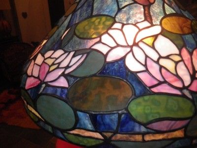 DALE TIFFANY HANGING STAINED GLASS LAMP BEAUTIFUL  