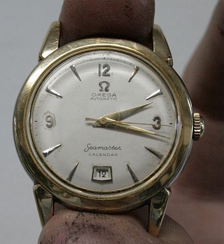 OMEGA SEAMASTER TWO TONED CALENDAR BUMPER 353 CAL MOVEMENT  