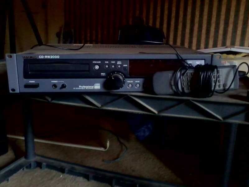 Tascam CD RW2000 Professional CD Recorder  