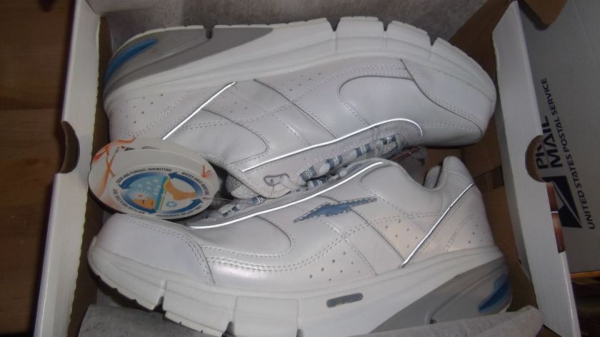   A9995WWSL WIDE OR MEDIUM ISHAPE TONING SHAPE AVIA SHOE UP WHITE BLUE