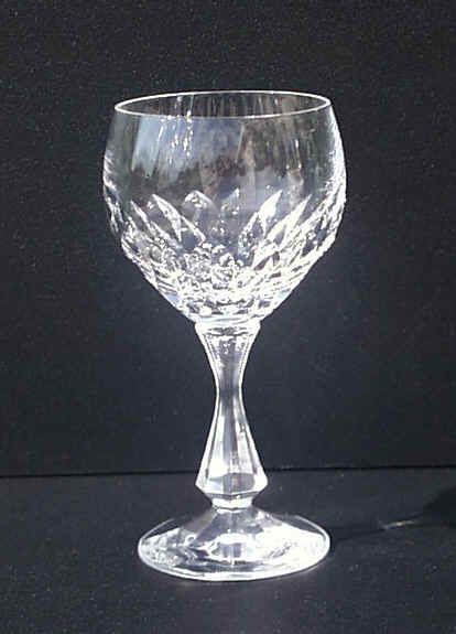 Schott Zwiesel Discontinued Volterra Pattern Single Wine Glass  