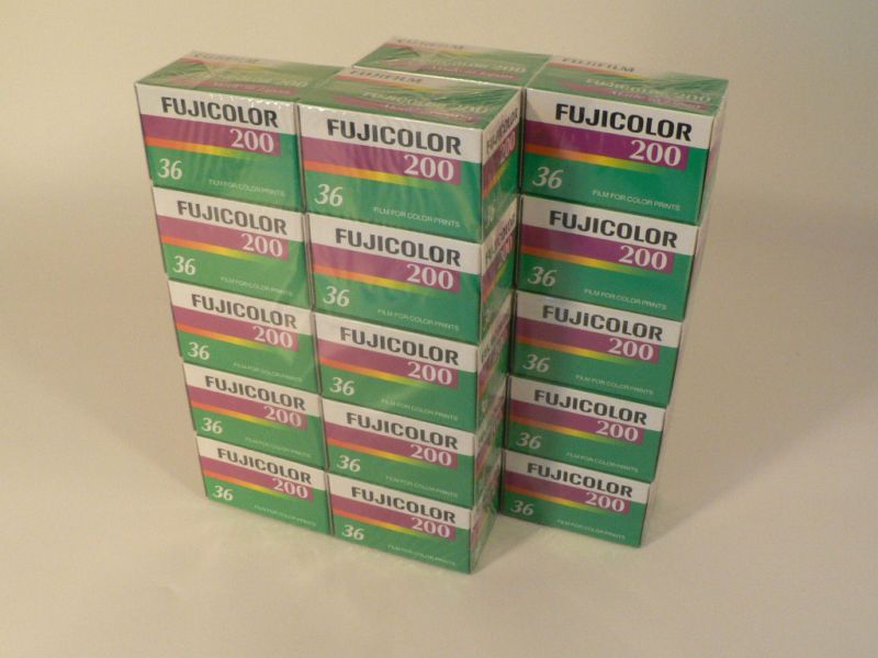 20 rolls FUJI FUJICOLOR 200 36 EXP,in 10 packs,10 2009  