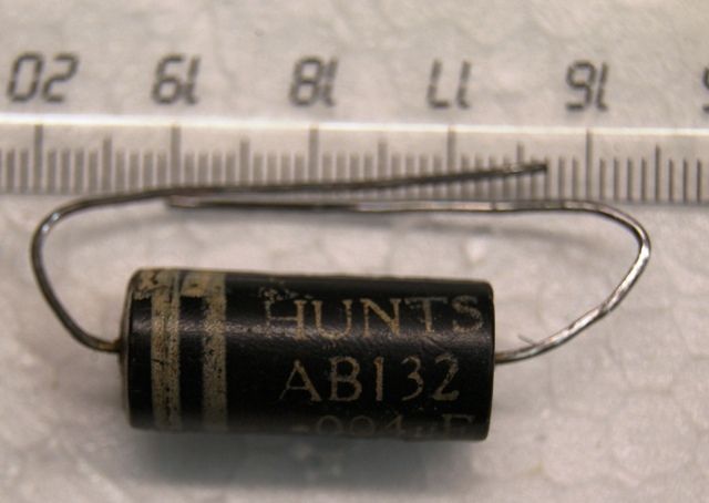 Hunts AB132 Capacitor 0.004 uf 1000vdc 450vac  