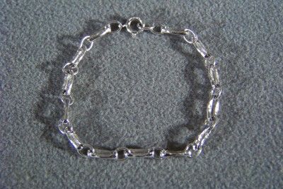 ANTIQUE STERLING SILVER BOLD ETCHED LINK CHARM BRACELET  