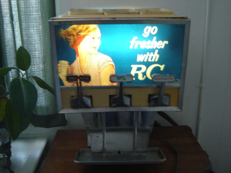 Collectibles  Advertising  Soda  Fountain