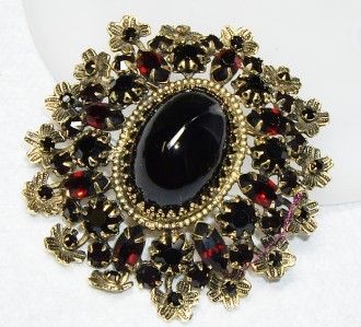 SCHREINER NEW YORK Garnet Jelly Belly Pendant/Brooch  